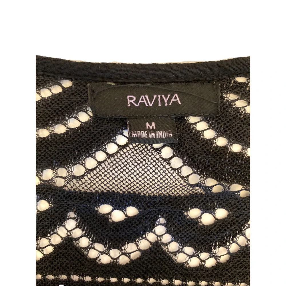 Raviya black lace